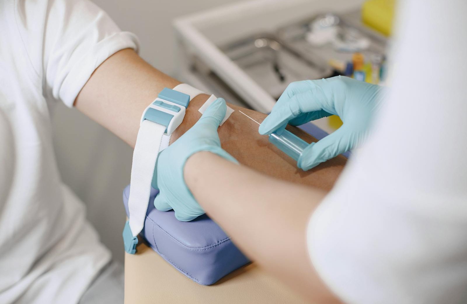 Ferritin Nedir? Düşük ve Yüksek Ferritin Değerleri Ne Anlama Gelir? Ferritin kan testi tubu