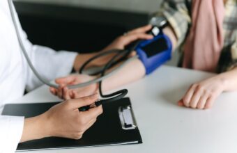 portmedi hipertansiyon tansiyon olcum kapak
