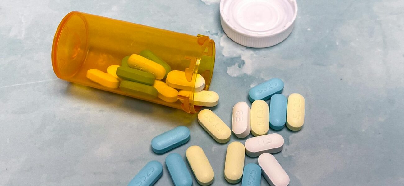 Statinler Nedir? Kolesterol İlaçlarının Etkisi ve Yan Etkileri Statin kolesterol ilacı kalp tabletleri
